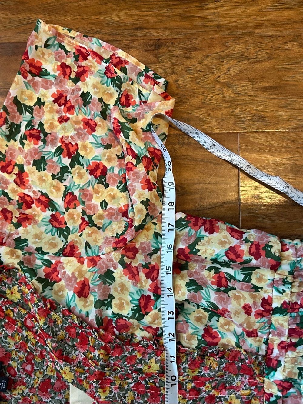 Gigio Floral Smocked Mini Dress in Multicolor Flowy Summer Cottage core Miami - Picture 7 of 7